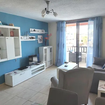 Bellas Vistas Parque Santiago 2 *